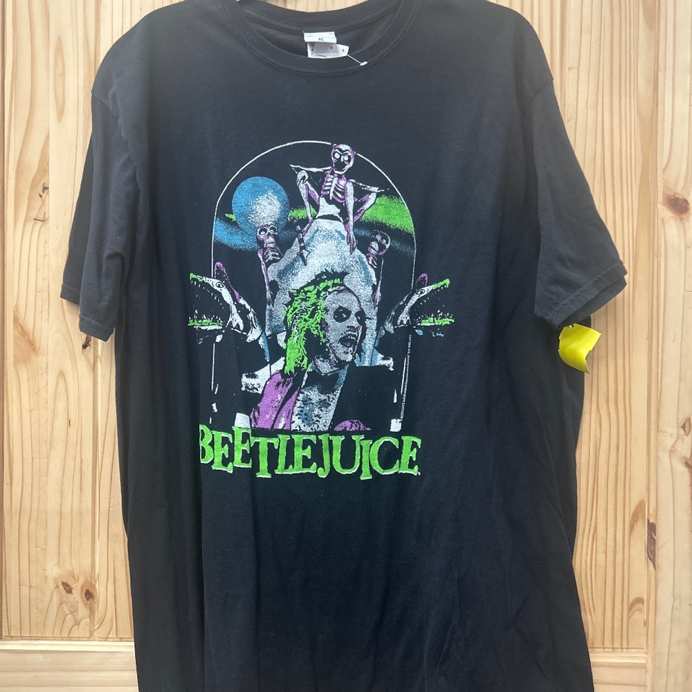 Men’s beetle juice Tshirt.